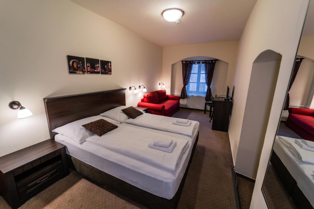 Hotel Koruna Prachatice Ngoại thất bức ảnh