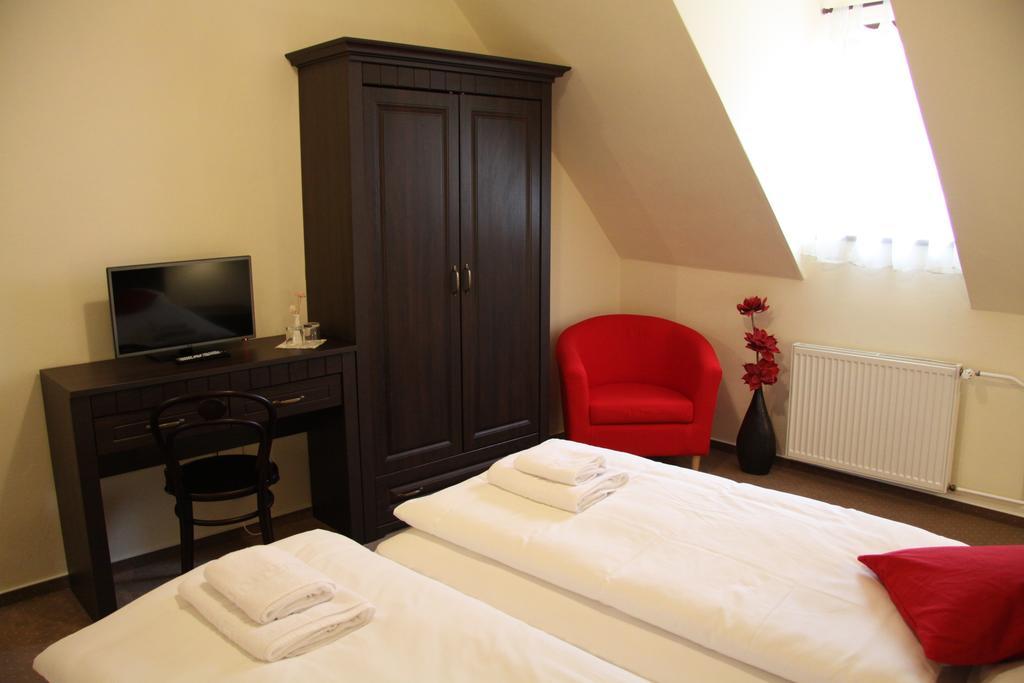 Hotel Koruna Prachatice Ngoại thất bức ảnh